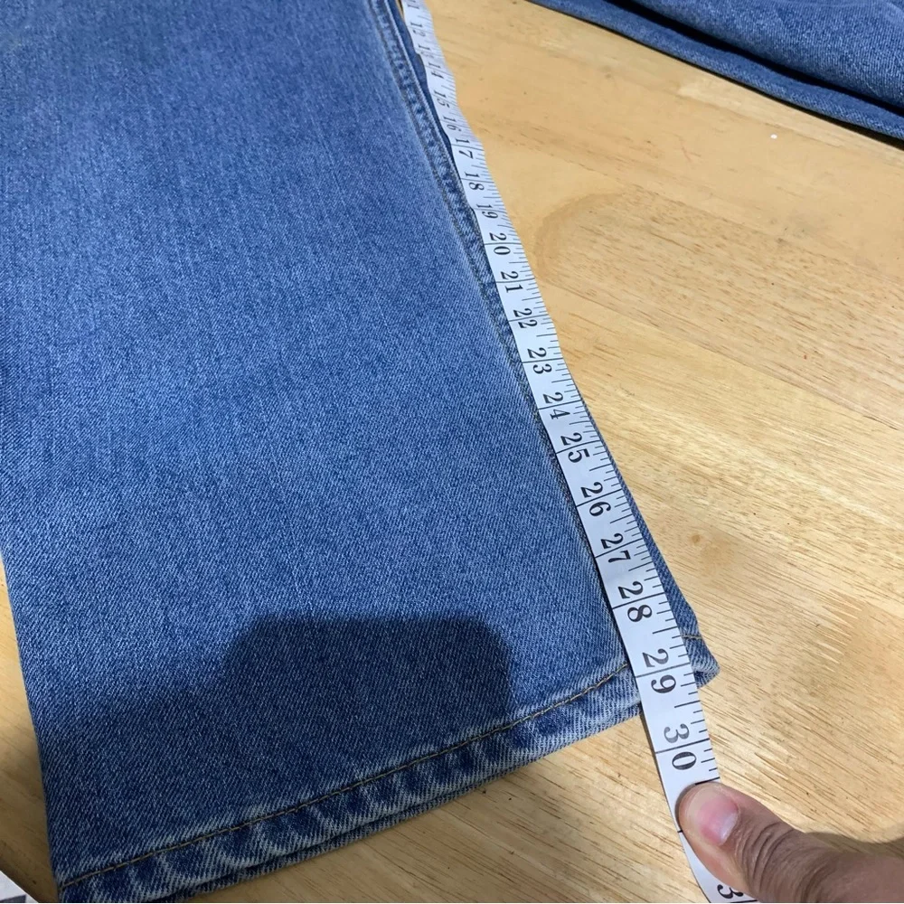 LEVI’S 550 TM Relaxed Fit Medium Wash Tapered Leg‎ Jeans Men’s 38X29 A-9
